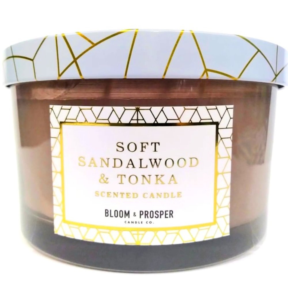🎀 SOFT SANDALWOOD & TONKA 🎀 Bloom and Prosper 3-wick candle *RARE*